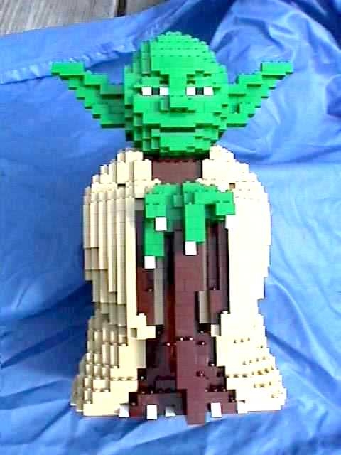 Lego Yoda front view