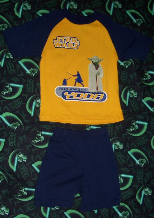 Jedi Knight Yoda kids shirt and shorts set - front