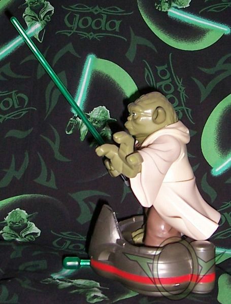 Hasbro - Force Battlers Yoda - loose right side